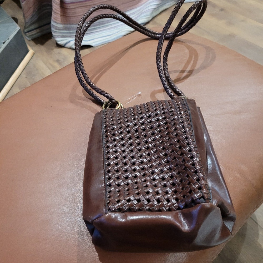 Vintage Liz Claiborne small woven crossbody bag brown purse zip top closure boho - Picture 7 of 12